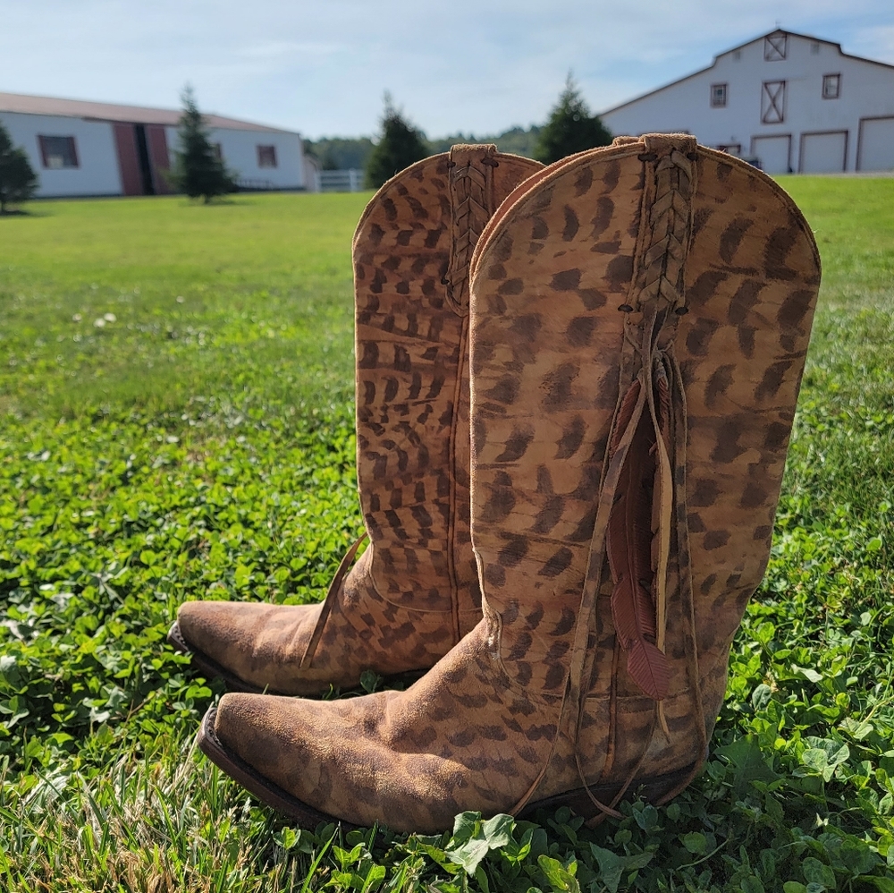 Lucchese Cow girl boots